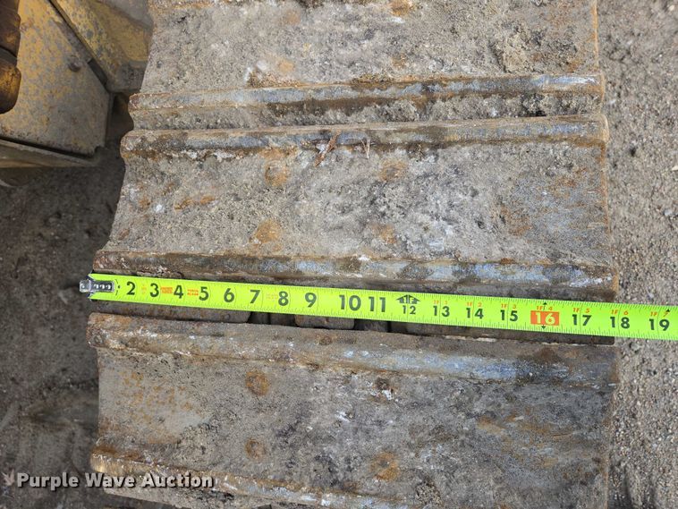 image for item ES2624 1989 Caterpillar 943 track loader