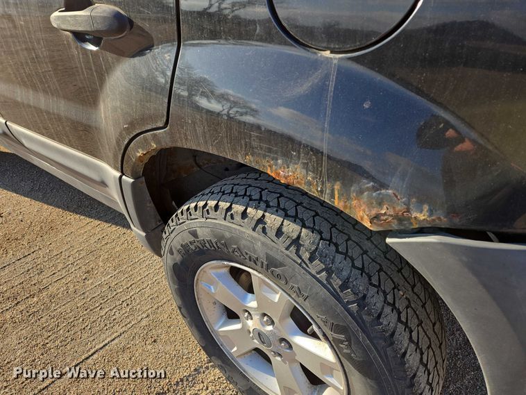 image for item ES2625 2006 Ford Escape SUV