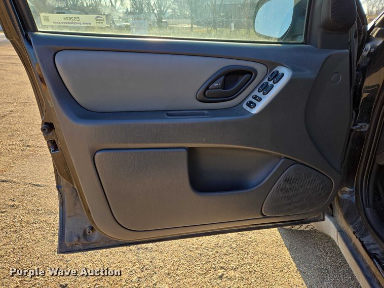 image for item ES2625 2006 Ford Escape SUV