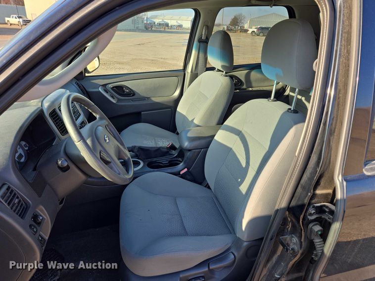 image for item ES2625 2006 Ford Escape SUV