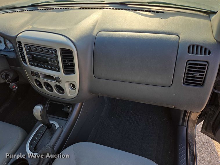 image for item ES2625 2006 Ford Escape SUV