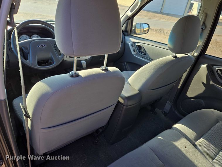 image for item ES2625 2006 Ford Escape SUV