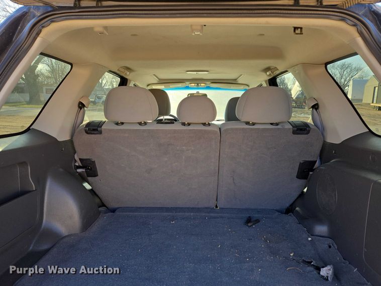 image for item ES2625 2006 Ford Escape SUV