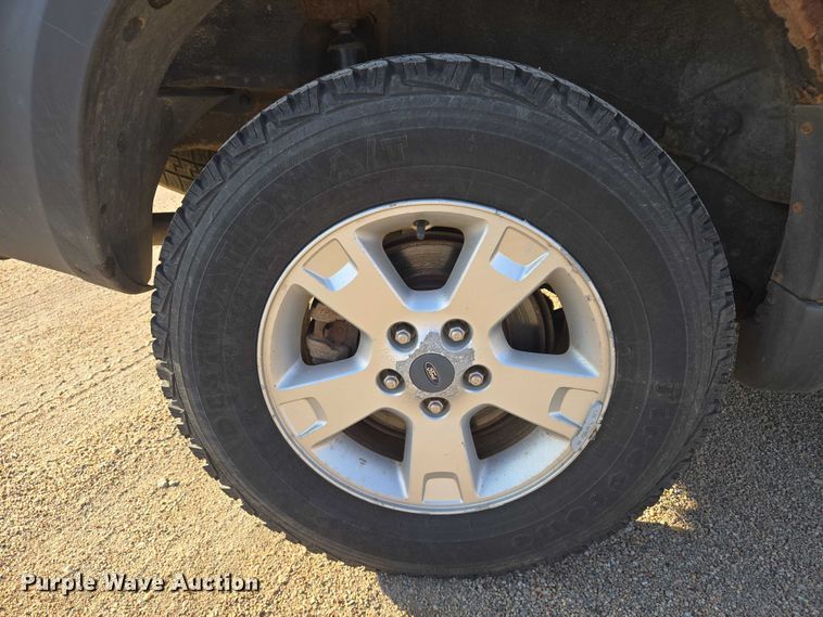 image for item ES2625 2006 Ford Escape SUV