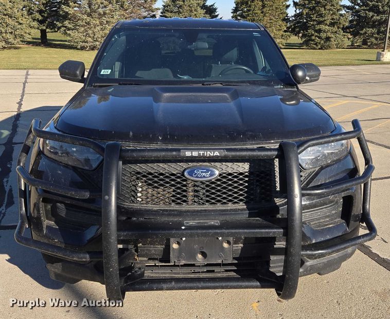 image for item ES2626 2020 Ford Explorer SUV