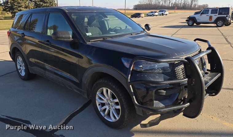 image for item ES2626 2020 Ford Explorer SUV