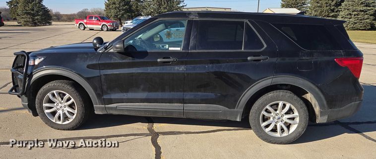 image for item ES2626 2020 Ford Explorer SUV