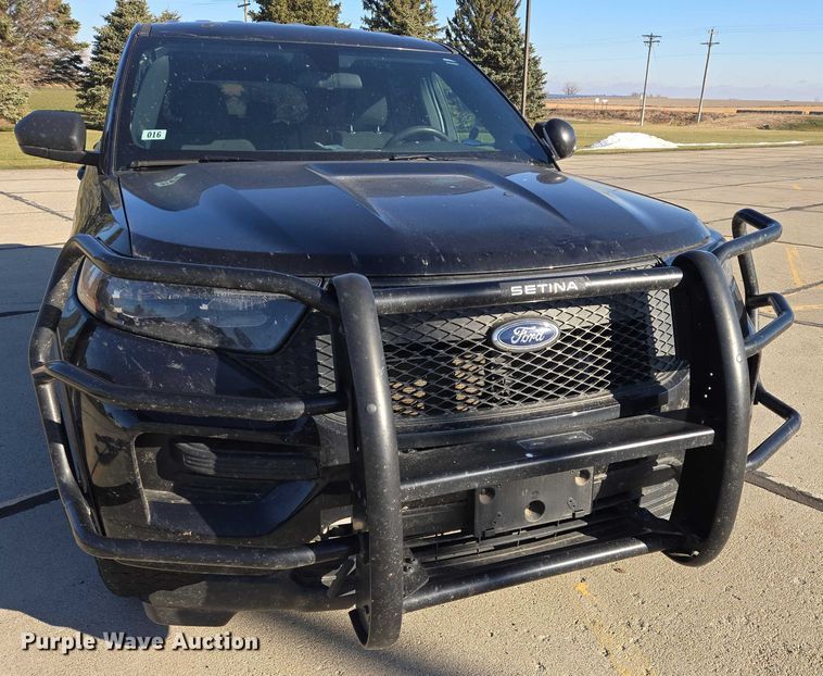 image for item ES2626 2020 Ford Explorer SUV