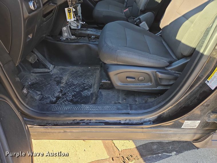 image for item ES2626 2020 Ford Explorer SUV