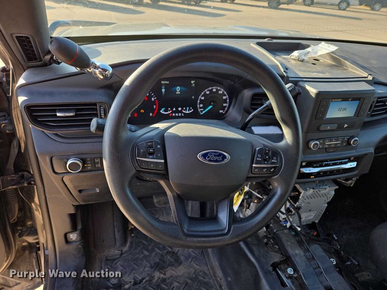 image for item ES2626 2020 Ford Explorer SUV