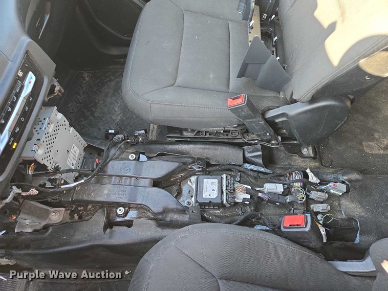 image for item ES2626 2020 Ford Explorer SUV