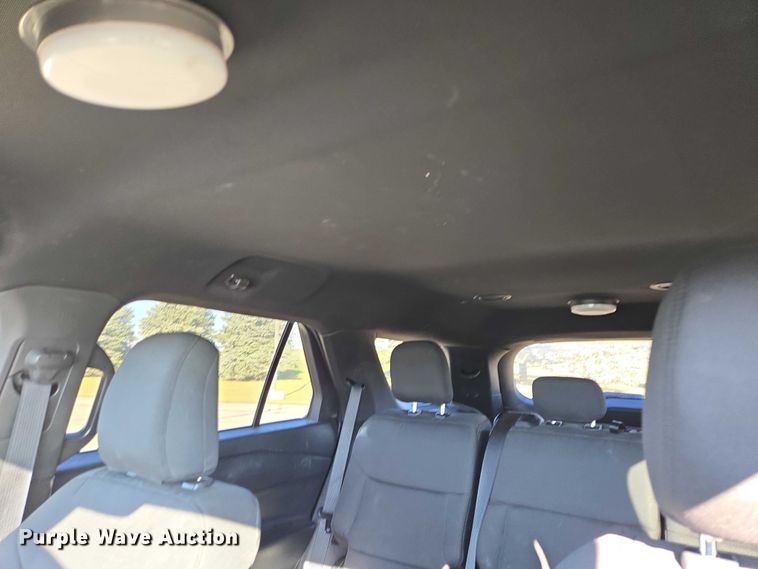 image for item ES2626 2020 Ford Explorer SUV