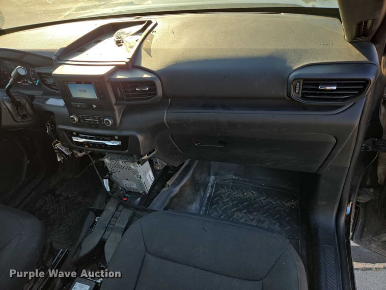 image for item ES2626 2020 Ford Explorer SUV