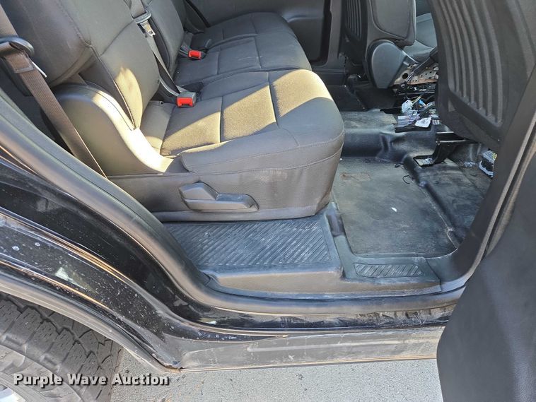 image for item ES2626 2020 Ford Explorer SUV