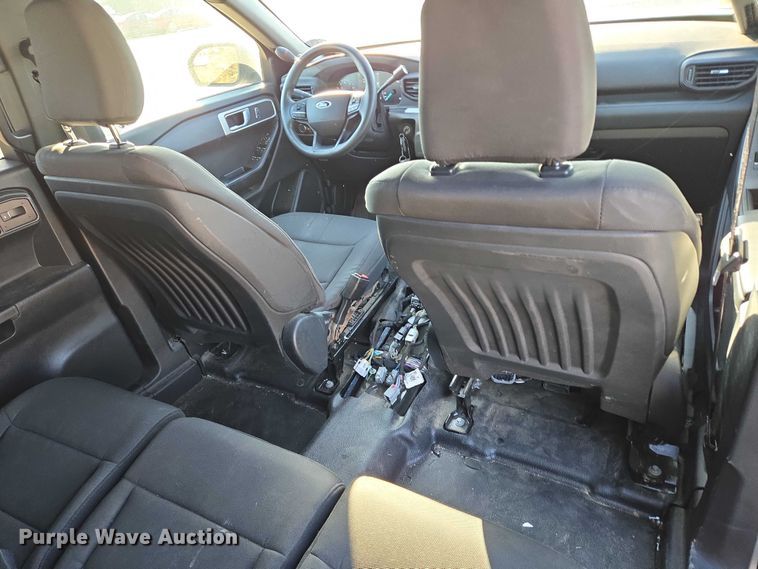 image for item ES2626 2020 Ford Explorer SUV