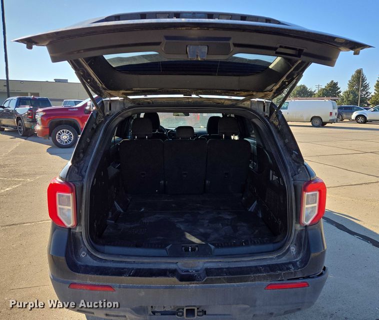 image for item ES2626 2020 Ford Explorer SUV