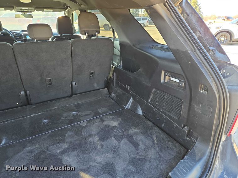 image for item ES2626 2020 Ford Explorer SUV