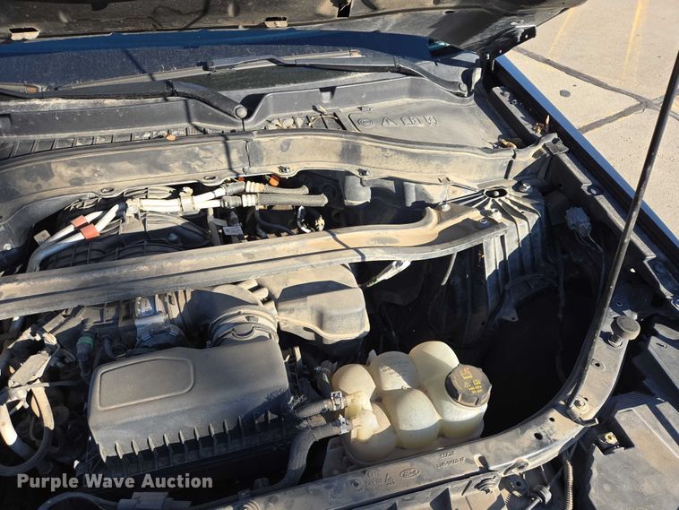 image for item ES2626 2020 Ford Explorer SUV