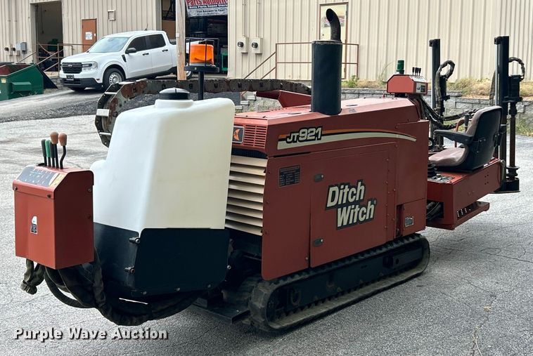 image for item ET3137 2005 Ditch Witch JT921 directional boring unit