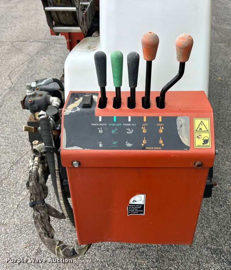 image for item ET3137 2005 Ditch Witch JT921 directional boring unit