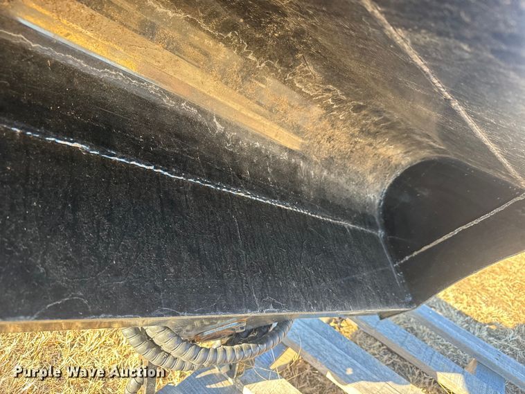 image for item ET4010 2024 GIYI mini excavator bucket