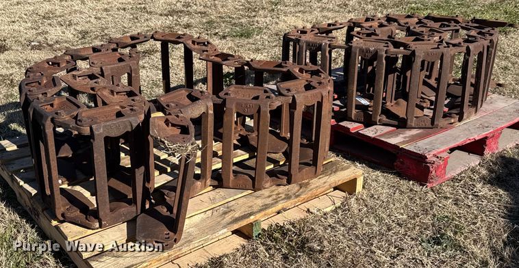 image for item ET4037 Case skid steer tracks