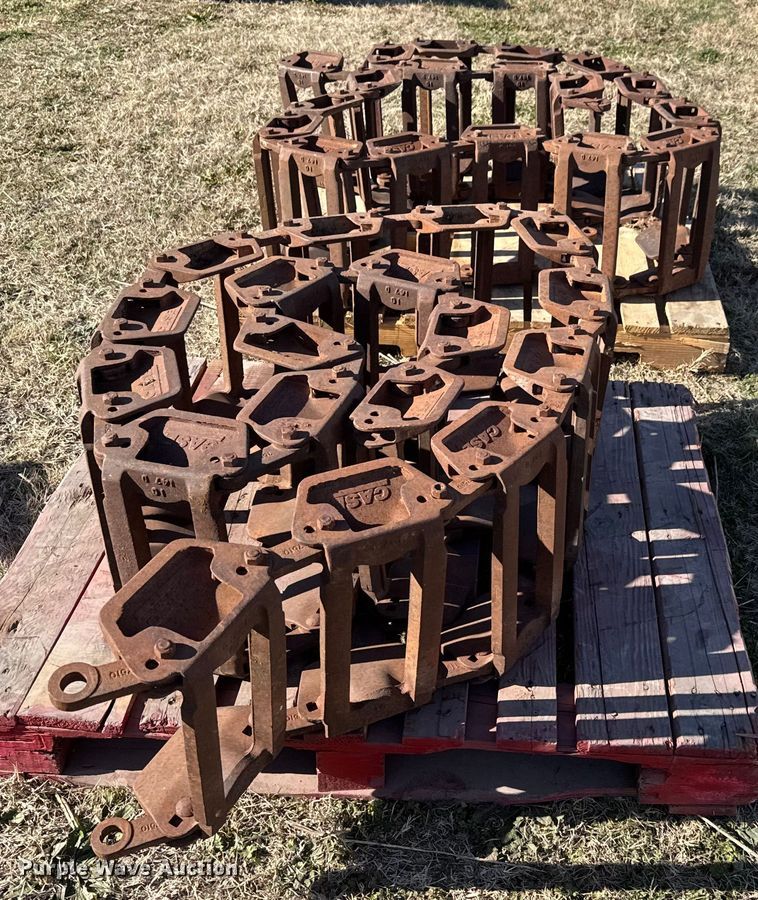 image for item ET4037 Case skid steer tracks