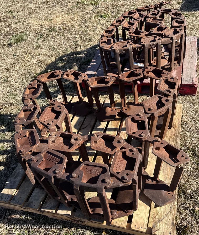 image for item ET4037 Case skid steer tracks