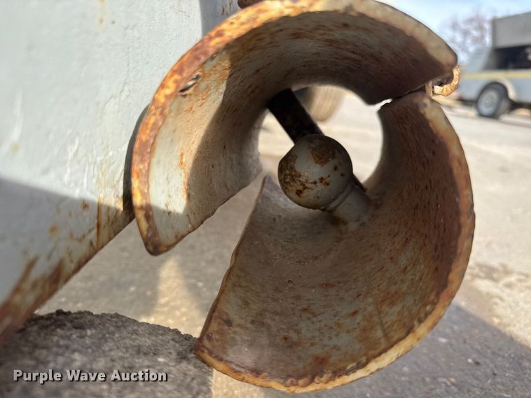 image for item ET4046 1997 LeRoi Q185DJ-E air compressor