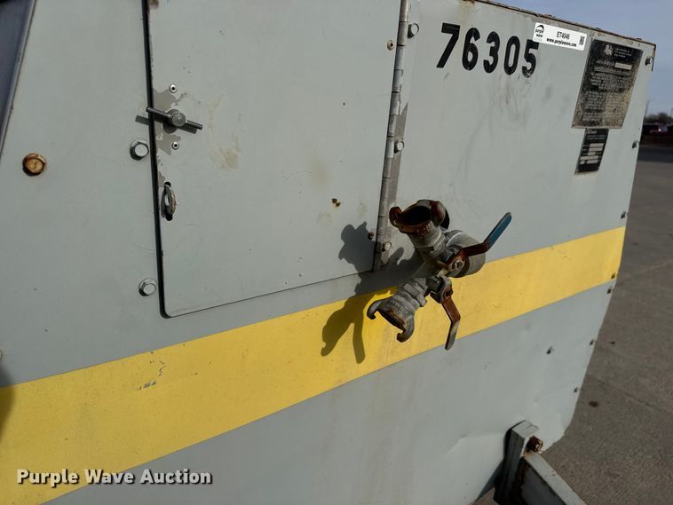 image for item ET4046 1997 LeRoi Q185DJ-E air compressor