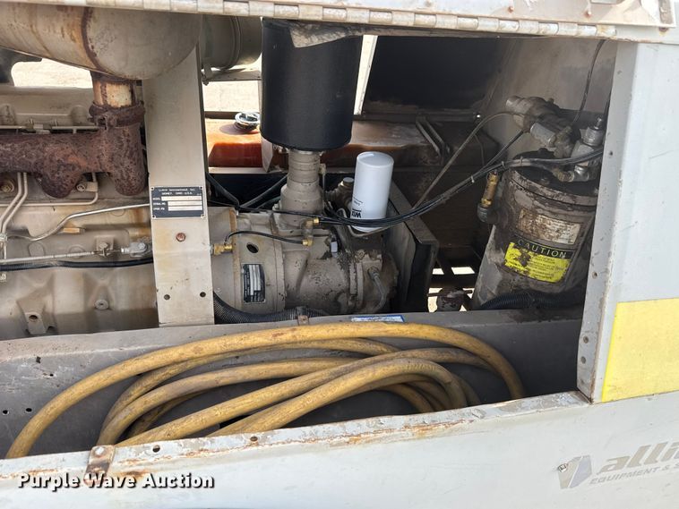 image for item ET4046 1997 LeRoi Q185DJ-E air compressor