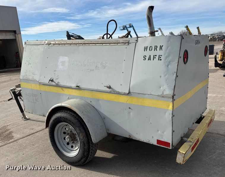 image for item ET4047 1994 LeRoi 185 air compressor