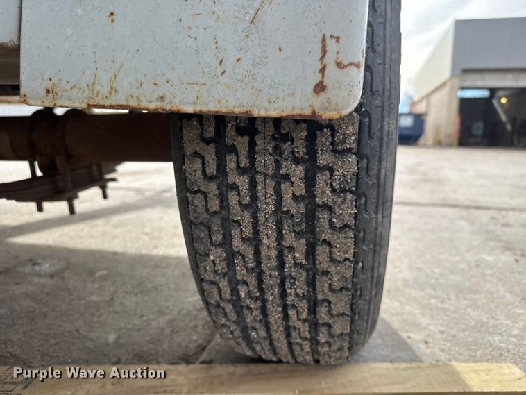 image for item ET4047 1994 LeRoi 185 air compressor