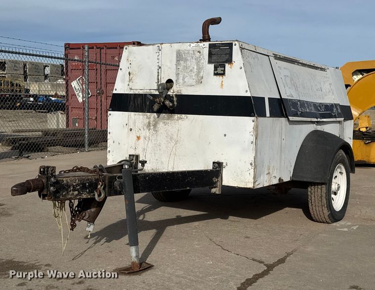 image for item ET4048 2002 CompAir LeRoi Q185DJ-E air compressor