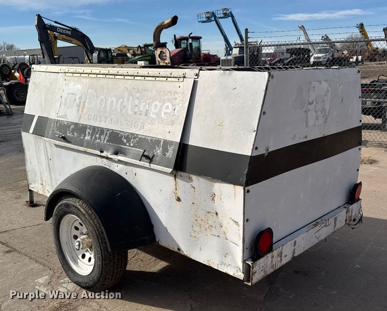 image for item ET4048 2002 CompAir LeRoi Q185DJ-E air compressor