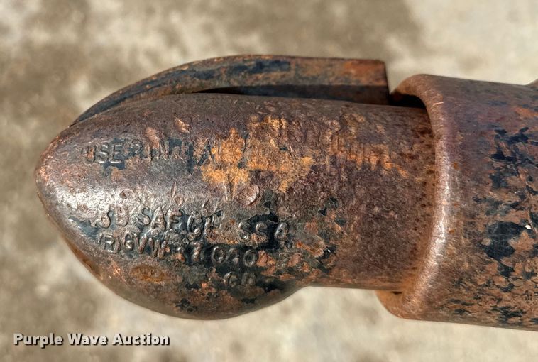 image for item ET4048 2002 CompAir LeRoi Q185DJ-E air compressor