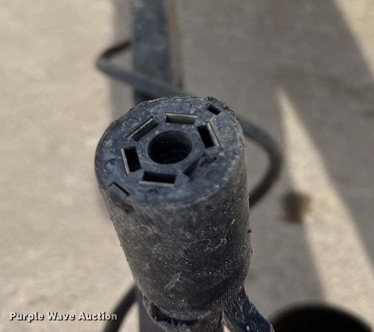 image for item ET4048 2002 CompAir LeRoi Q185DJ-E air compressor