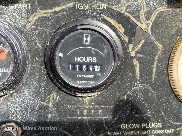 image for item ET4048 2002 CompAir LeRoi Q185DJ-E air compressor