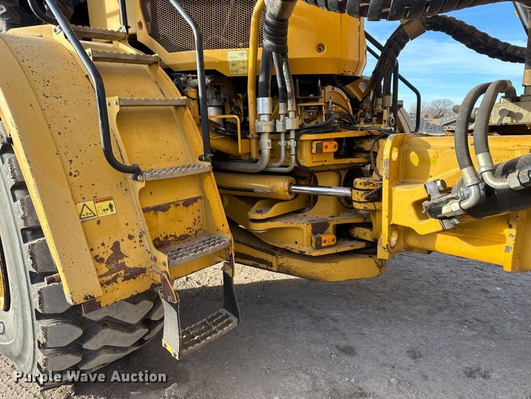 image for item ET4050 2012 Caterpillar 740B articulated haul truck