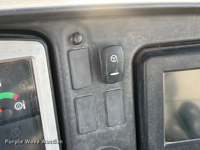 image for item ET4050 2012 Caterpillar 740B articulated haul truck