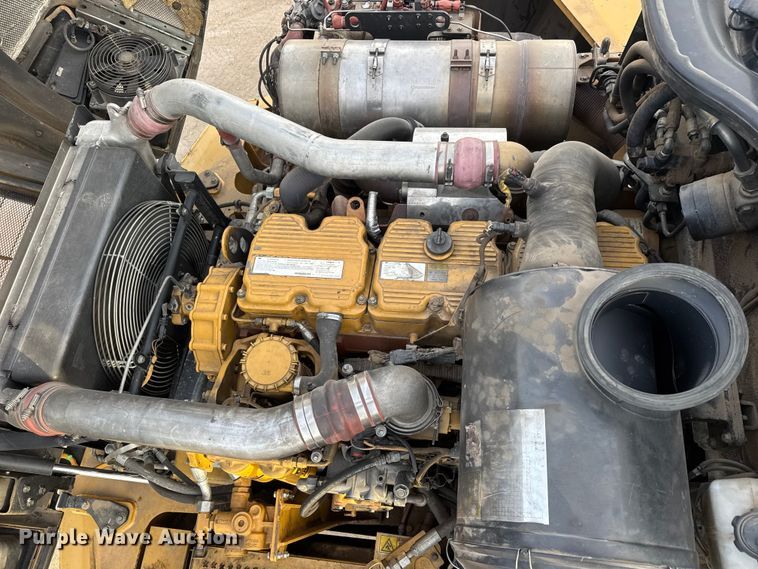 image for item ET4050 2012 Caterpillar 740B articulated haul truck