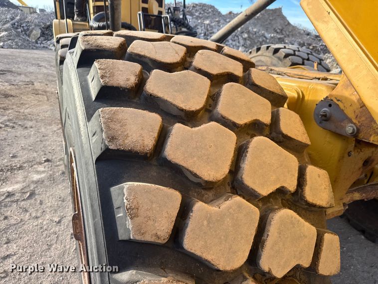 image for item ET4050 2012 Caterpillar 740B articulated haul truck