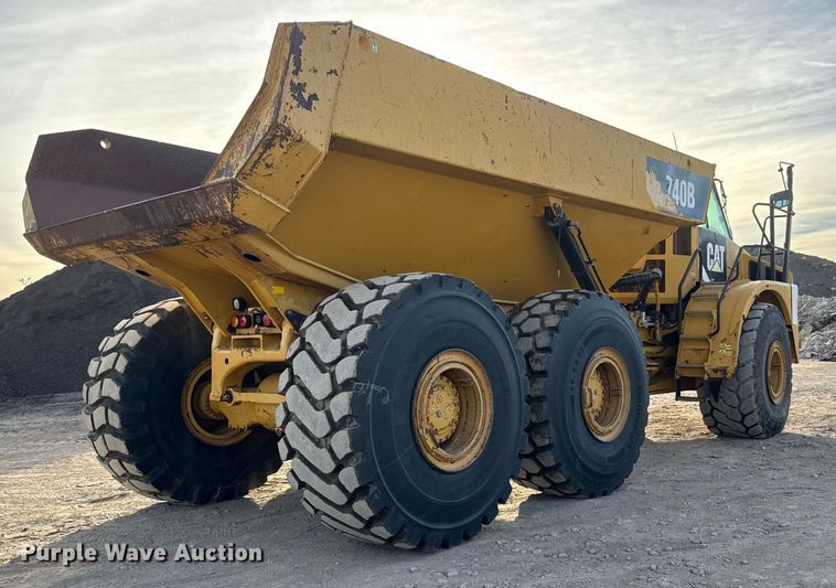 image for item ET4051 2012 Caterpillar 740B articulated haul truck