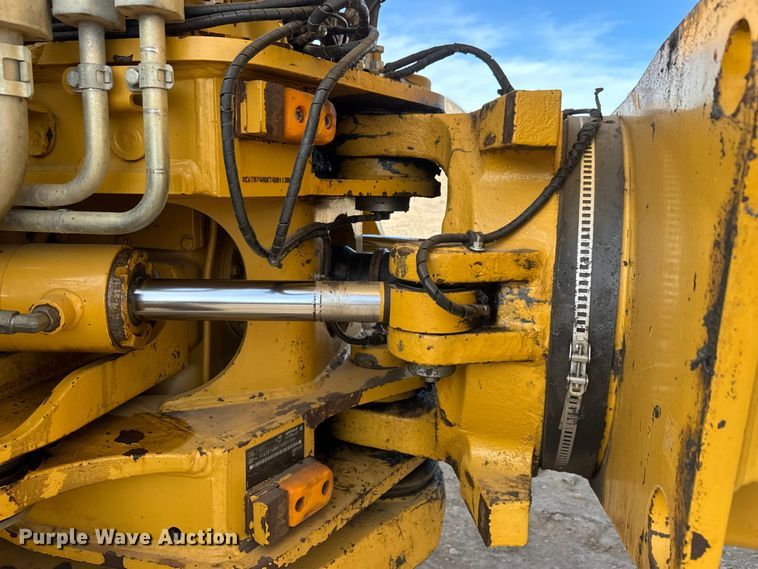 image for item ET4051 2012 Caterpillar 740B articulated haul truck