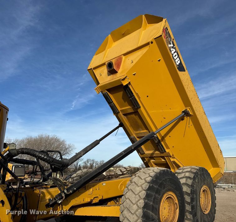 image for item ET4051 2012 Caterpillar 740B articulated haul truck