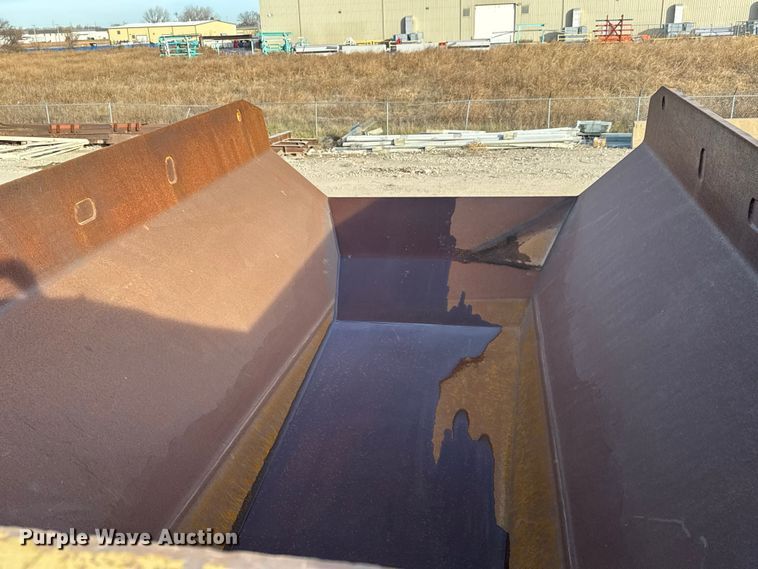 image for item ET4051 2012 Caterpillar 740B articulated haul truck