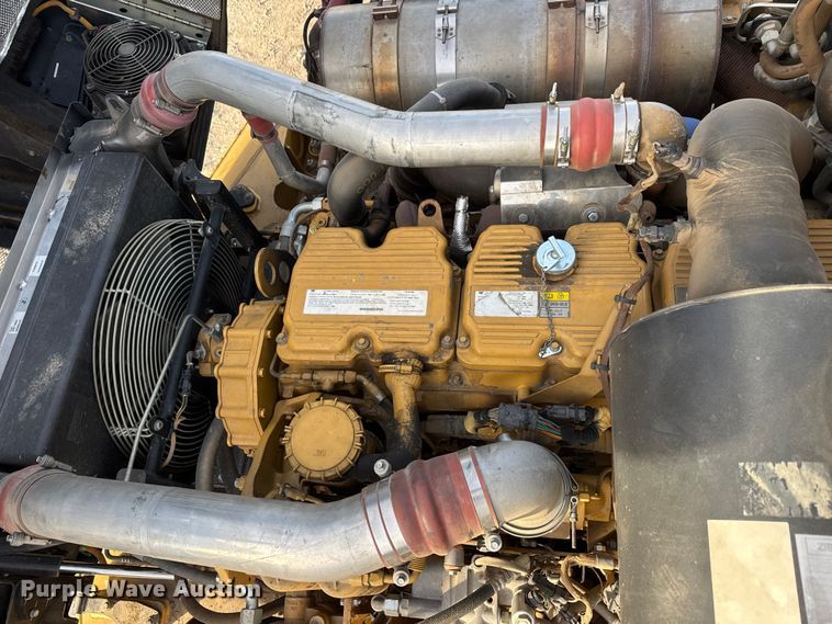 image for item ET4051 2012 Caterpillar 740B articulated haul truck