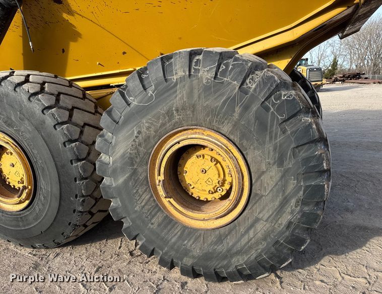 image for item ET4051 2012 Caterpillar 740B articulated haul truck