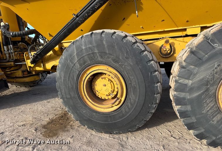 image for item ET4051 2012 Caterpillar 740B articulated haul truck