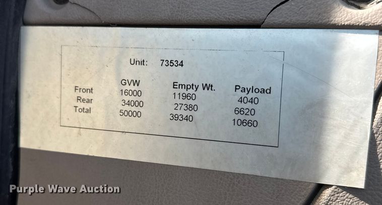 image for item ET4052 2006 Sterling L9500 crane truck